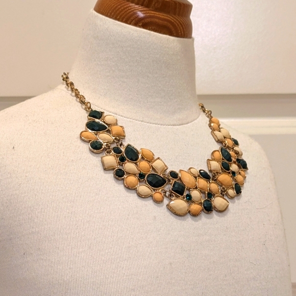 $5 Item 2000s 17-20" Goldtone Bib Necklace with Green Gold and Cream Faux Stones - Picture 6 of 7